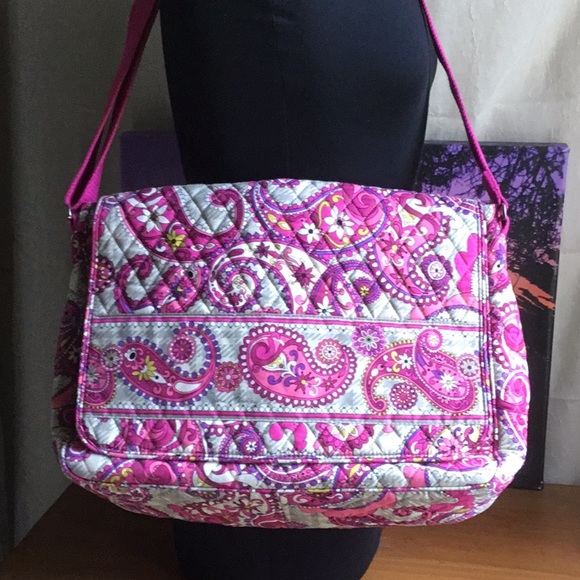 Vera Bradley Handbags - 🌹Vera Bradley Bag 🌹